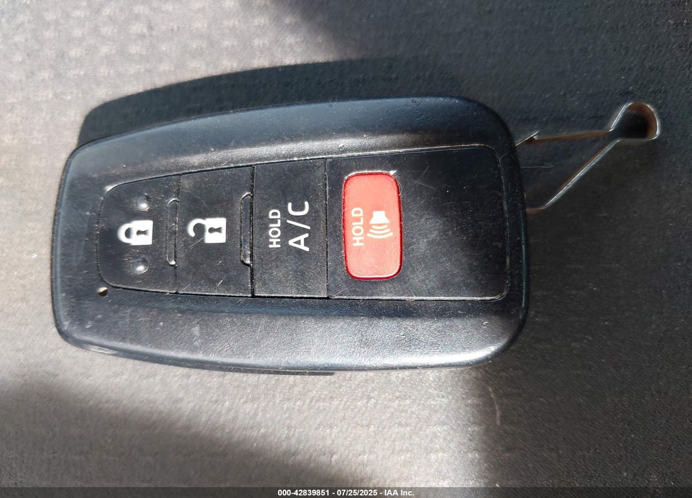 2021 TOYOTA PRIUS PRIME VIN: JTDKAMFP8M3181581