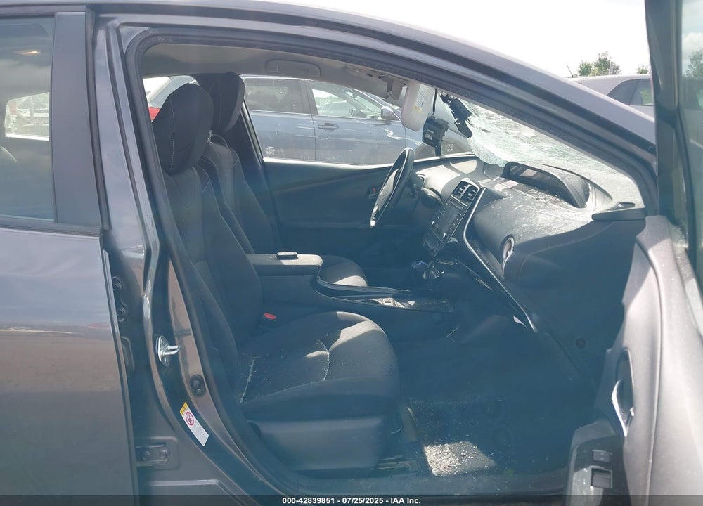 2021 TOYOTA PRIUS PRIME VIN: JTDKAMFP8M3181581