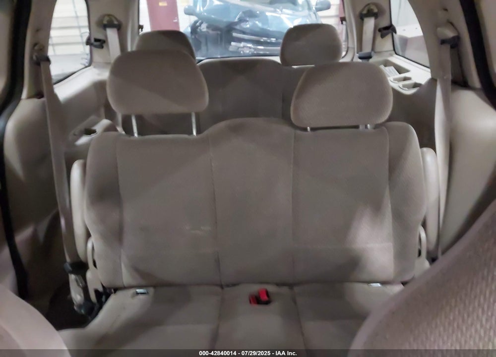2000 FORD WINDSTAR LX VIN: 2FMZA5146YBB07272