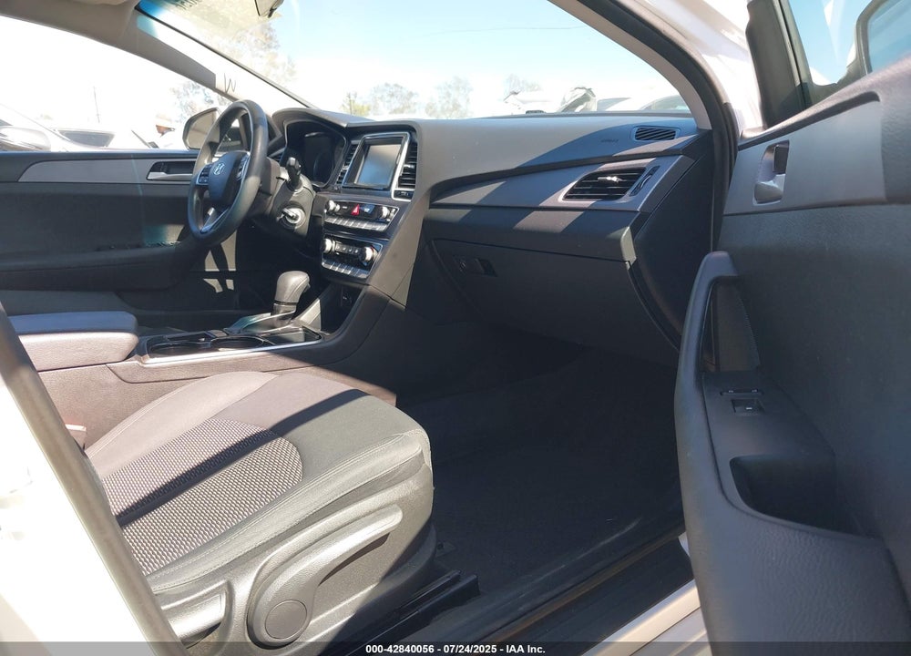 2019 HYUNDAI SONATA VIN: 5NPE24AF9KH797705