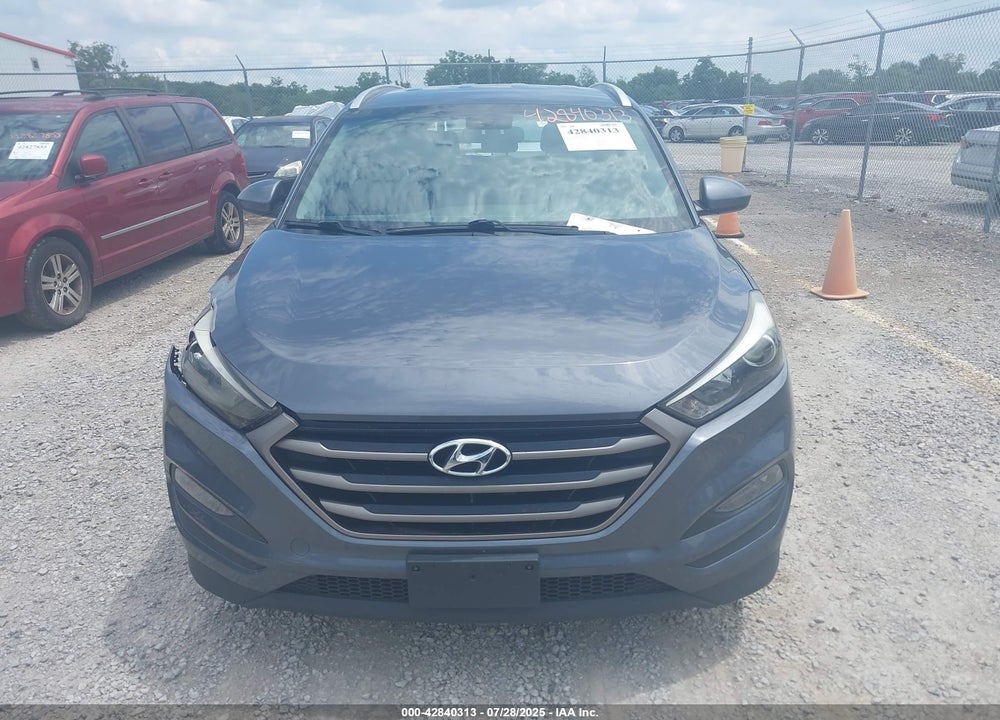 2016 HYUNDAI TUCSON SE VIN: KM8J3CA47GU228994