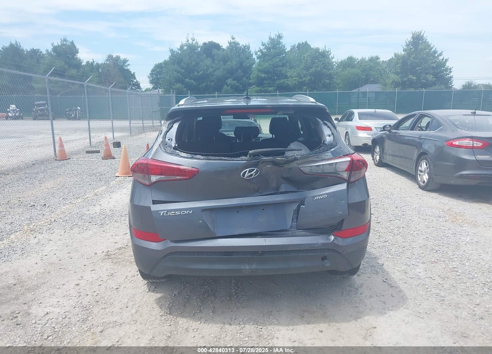 2016 HYUNDAI TUCSON SE VIN: KM8J3CA47GU228994
