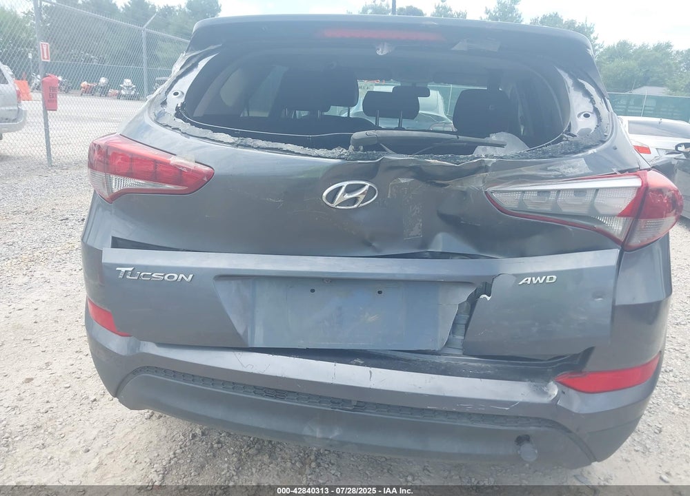 2016 HYUNDAI TUCSON SE VIN: KM8J3CA47GU228994