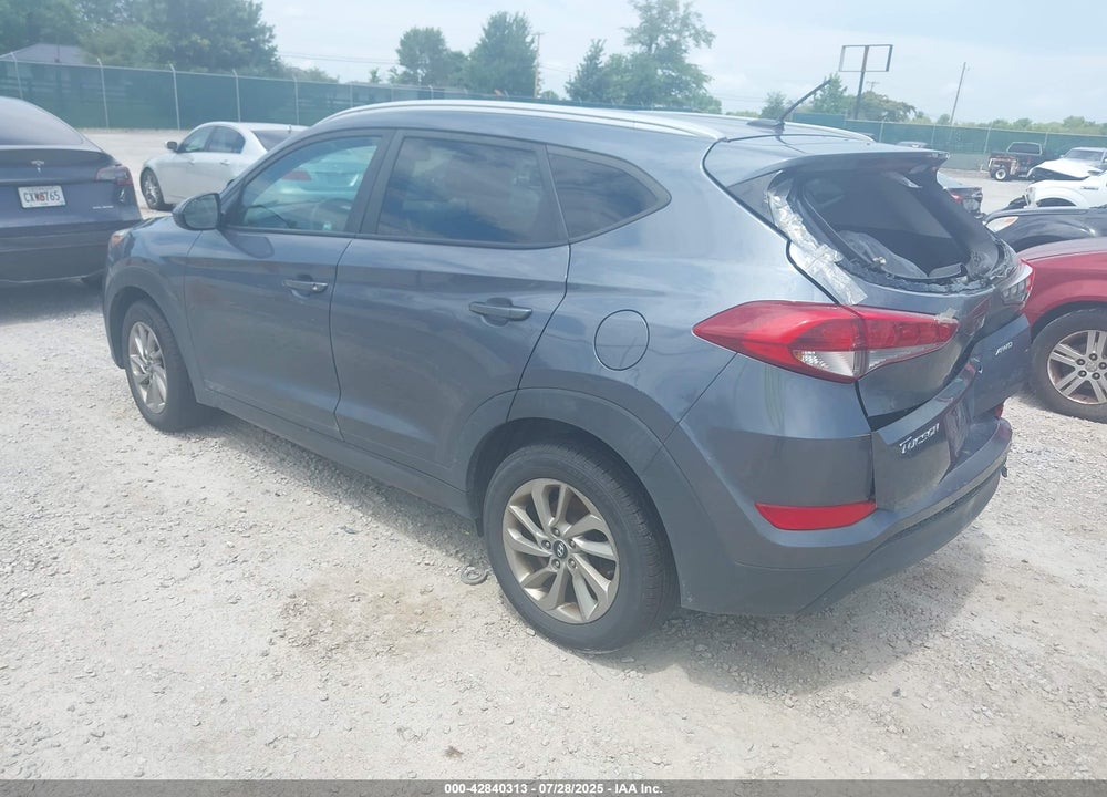 2016 HYUNDAI TUCSON SE VIN: KM8J3CA47GU228994
