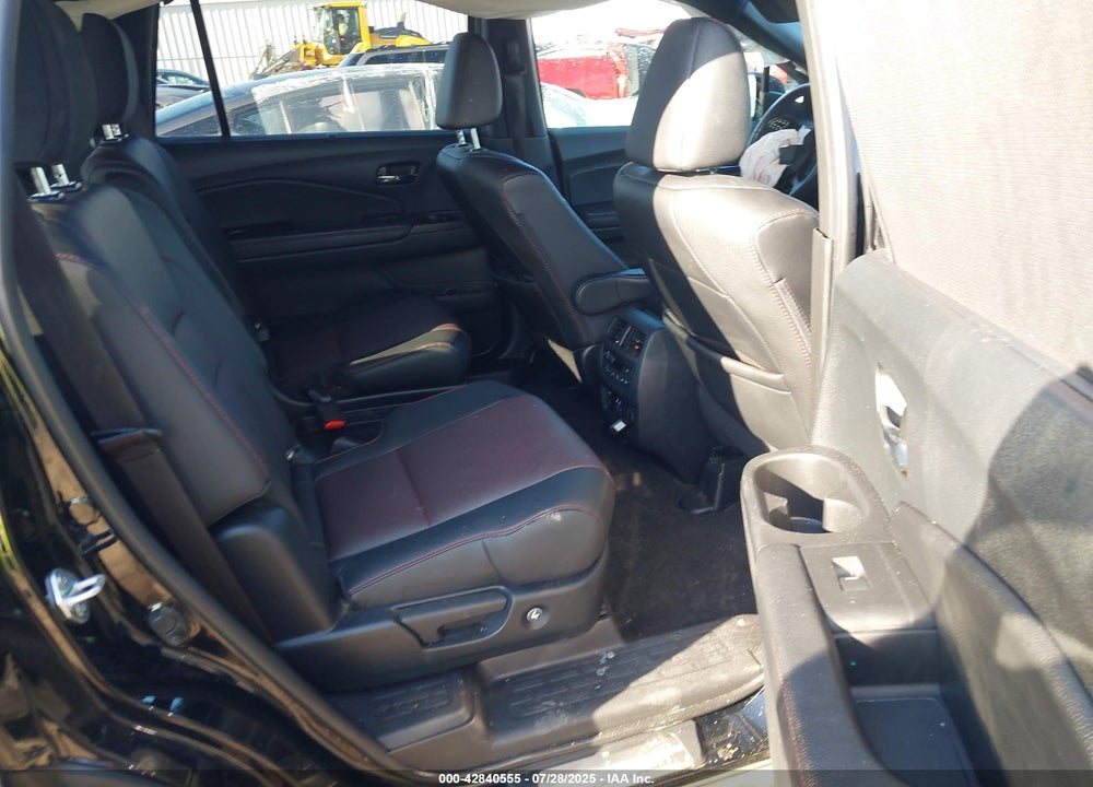 2022 HONDA PILOT VIN: 5FNYF6H73NB068517