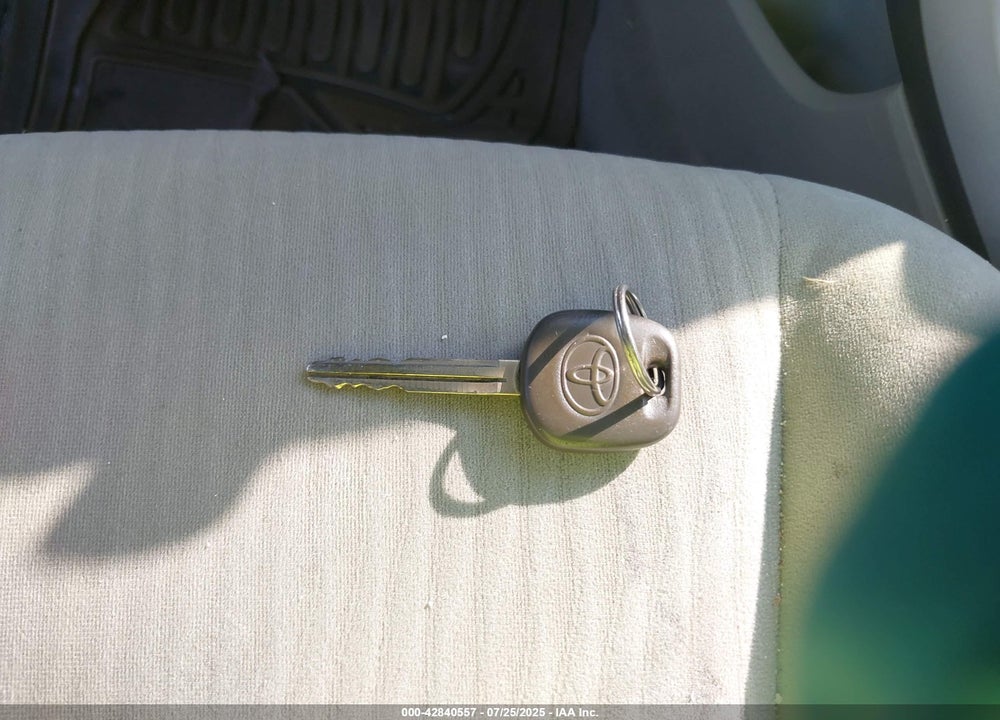 2010 TOYOTA COROLLA VIN: 1NXBU4EE5AZ176637