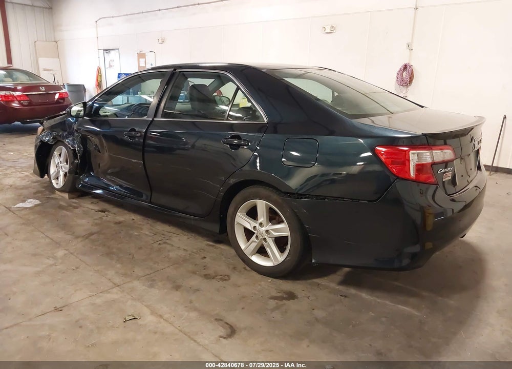 2013 TOYOTA CAMRY SE VIN: 4T1BF1FK5DU250088