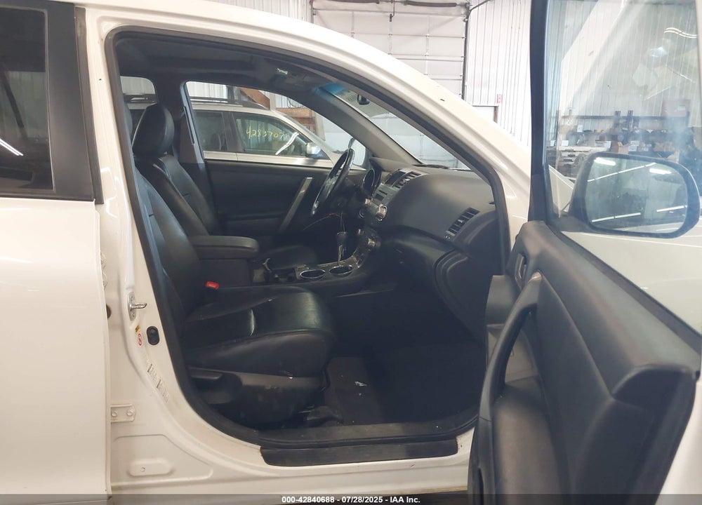2010 TOYOTA HIGHLANDER VIN: 5TDJK3EH0AS030418