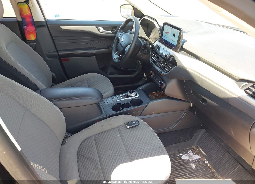 2021 FORD ESCAPE VIN: 1FMCU0G64MUA04414