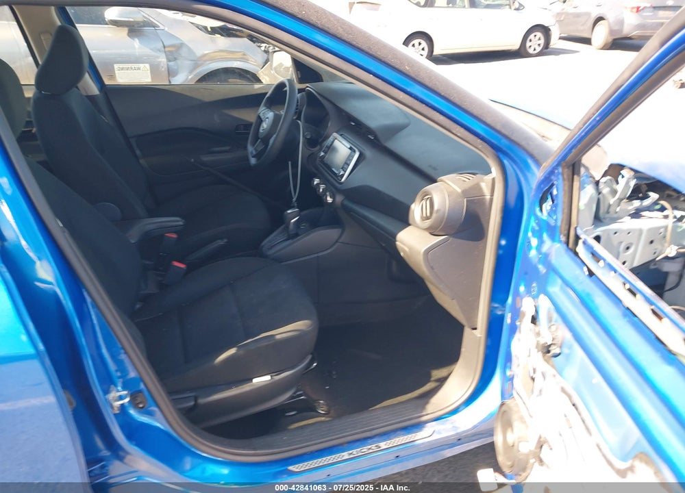 2023 NISSAN KICKS VIN: 3N1CP5BV2PL555739