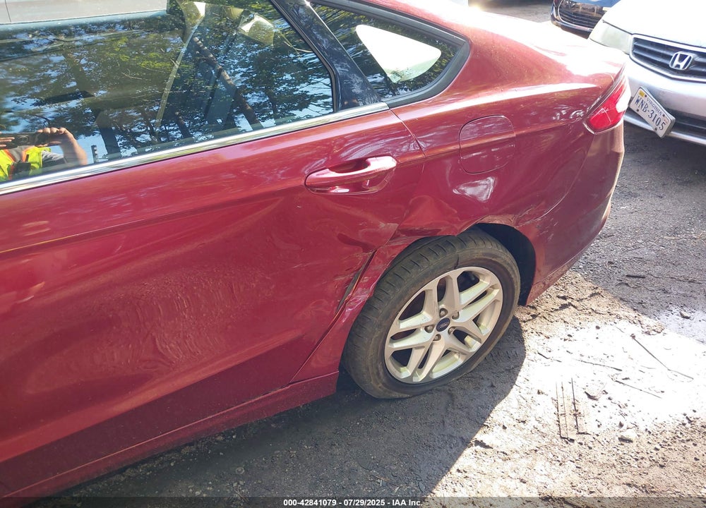 2013 FORD FUSION VIN: 3FA6P0H75DR210516