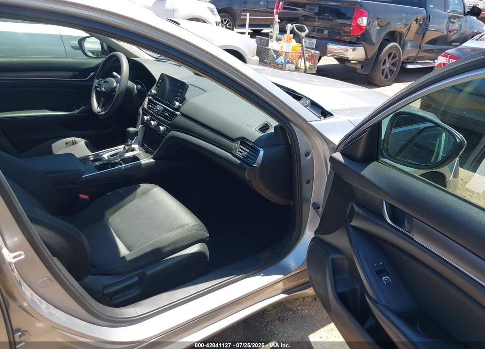 2018 HONDA ACCORD VIN: 1HGCV1F16JA002191