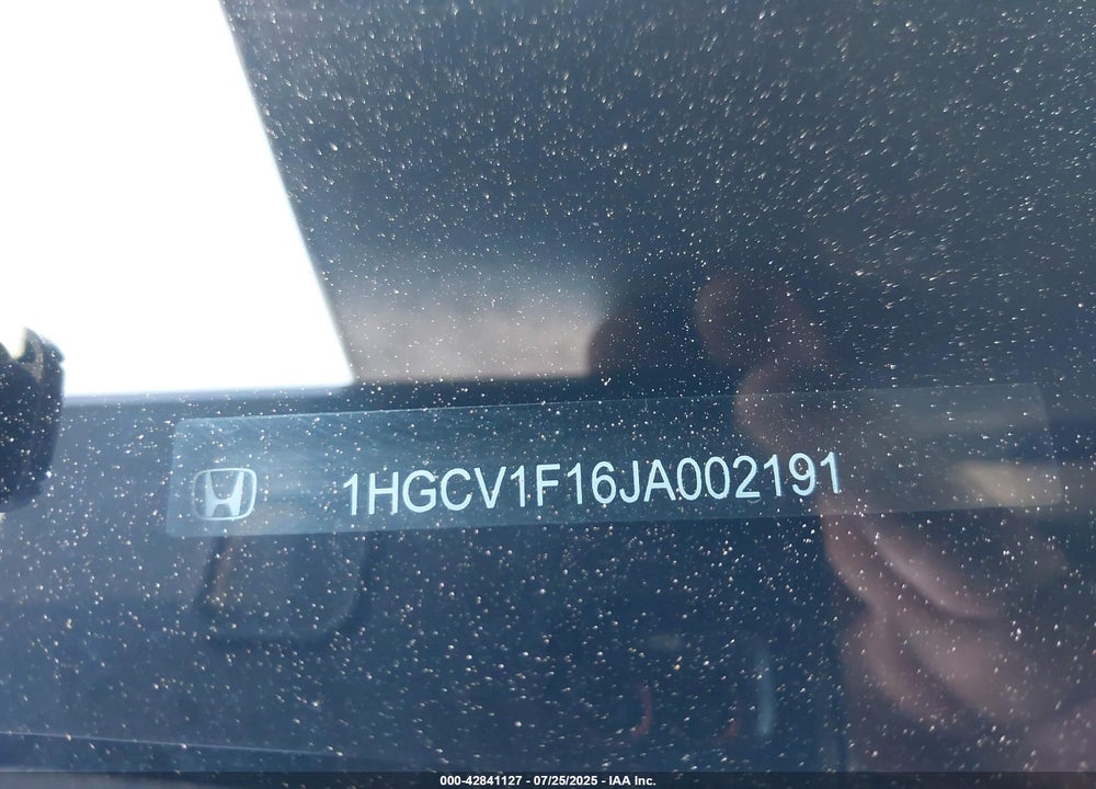 2018 HONDA ACCORD VIN: 1HGCV1F16JA002191