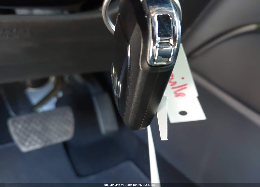 2025 HONDA HR-V VIN: 3CZRZ2H52SM788945