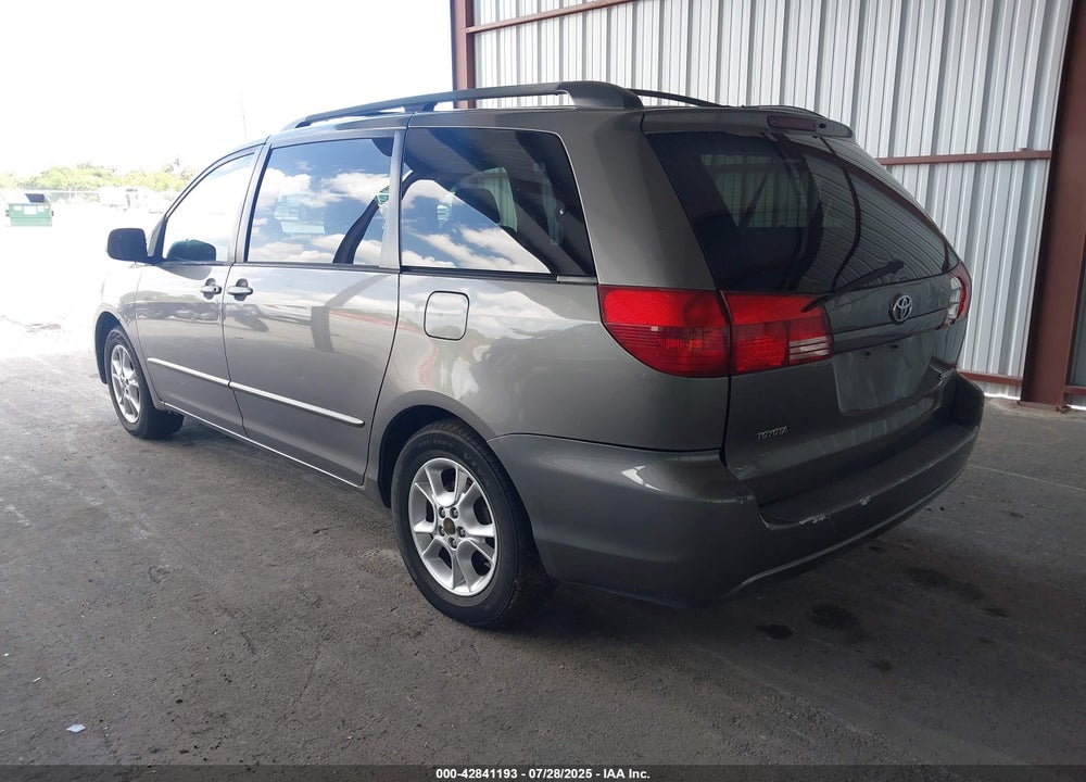 2004 TOYOTA SIENNA XLE VIN: 5TDZA22C34S158262