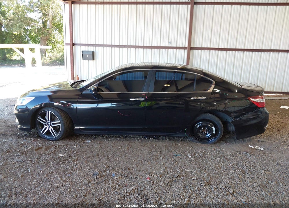 2017 HONDA ACCORD VIN: 1HGCR2F51HA202158