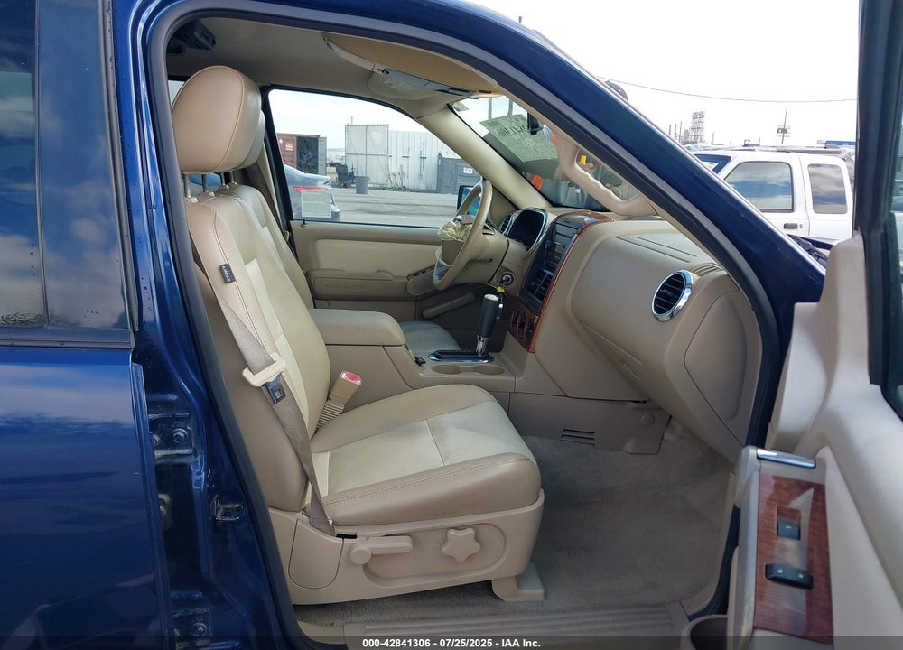 2007 FORD EXPLORER VIN: 1FMEU64E27UB23560