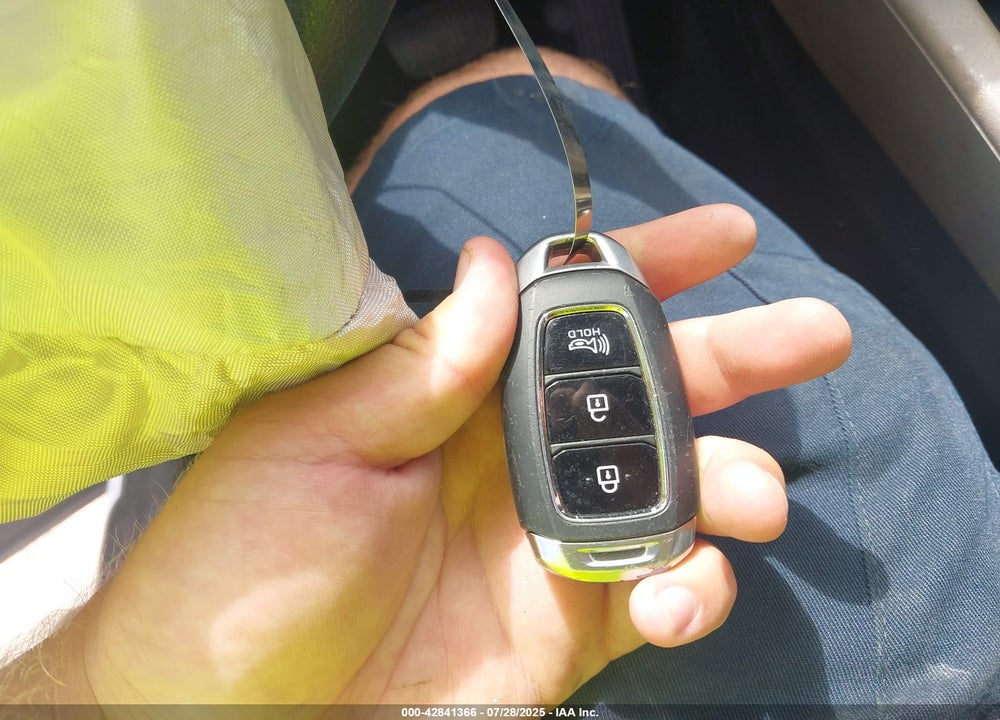 2020 HYUNDAI SANTA FE VIN: 5NMS3CAD7LH145009