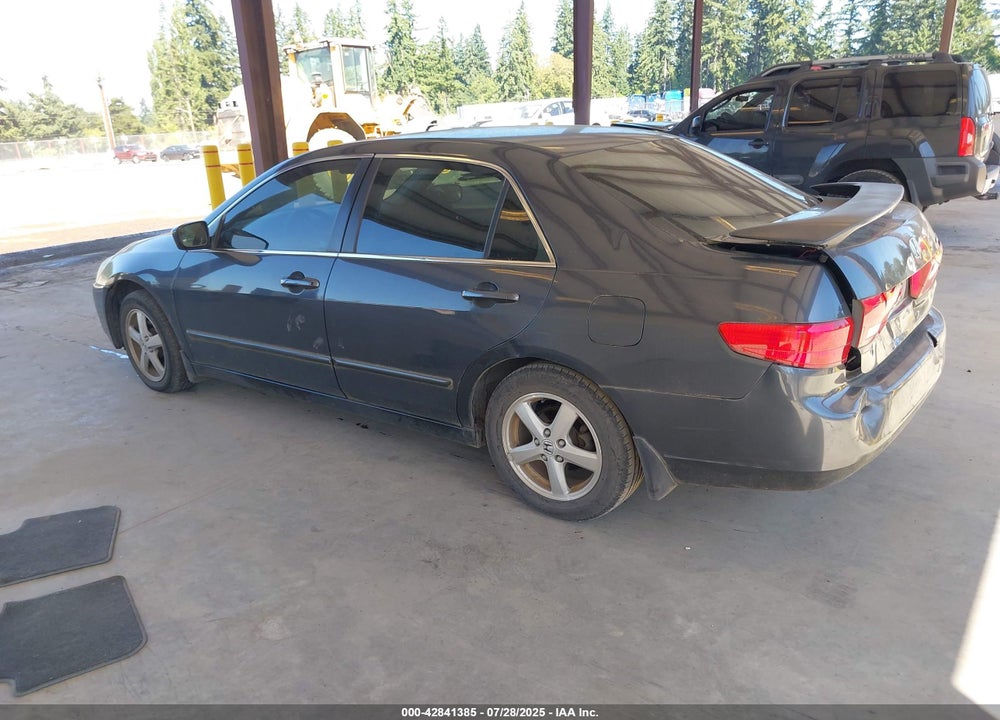 2005 HONDA ACCORD 2.4 EX VIN: 1HGCM567X5A176401