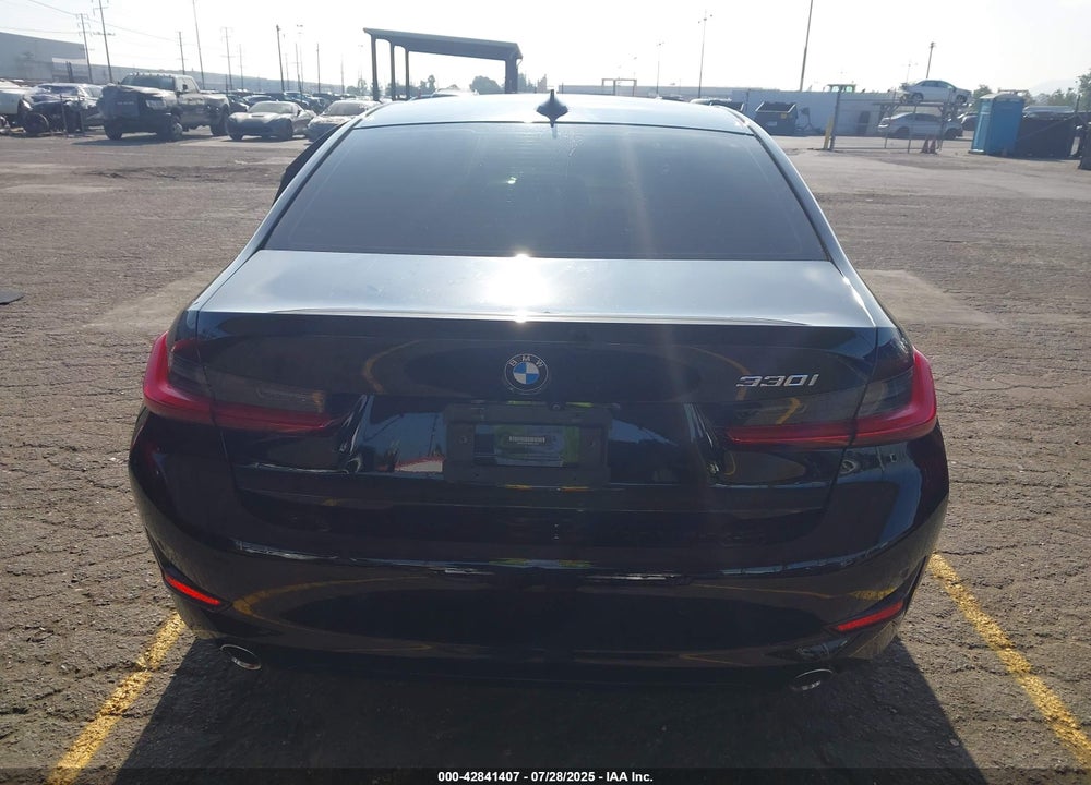 2019 BMW 330I VIN: 3MW5R1J50K8B01072