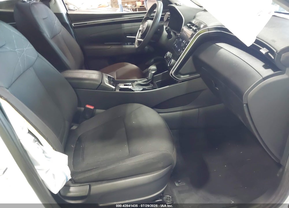 2022 HYUNDAI TUCSON VIN: 5NMJBCAE8NH027917