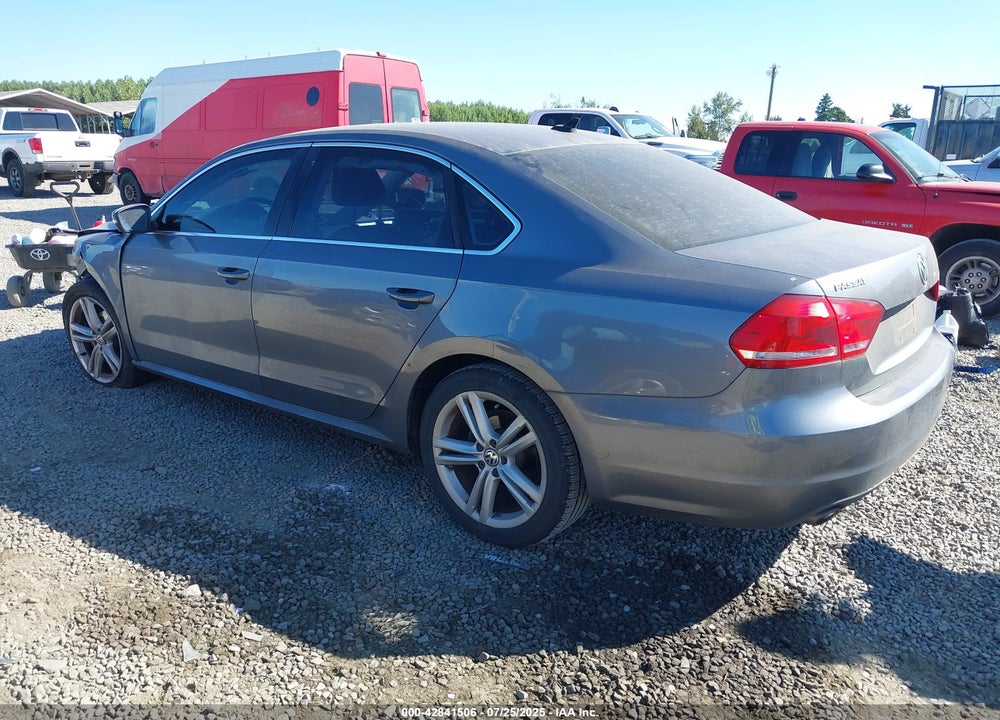 2015 VOLKSWAGEN PASSAT 2.0L TDI SE VIN: 1VWBV7A36FC051146