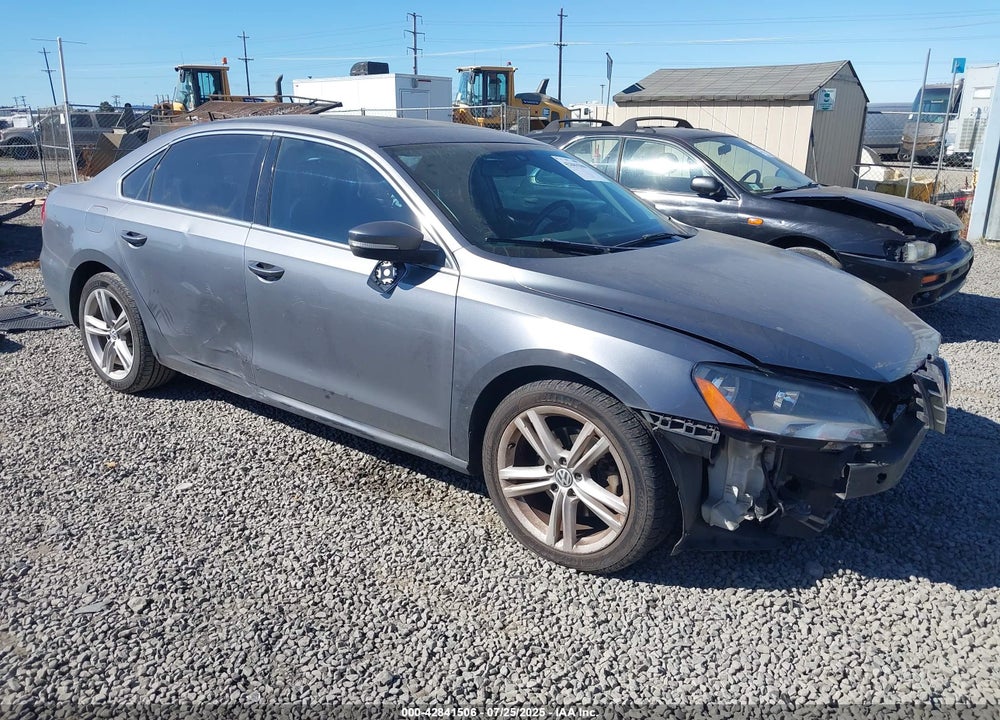 2015 VOLKSWAGEN PASSAT 2.0L TDI SE VIN: 1VWBV7A36FC051146