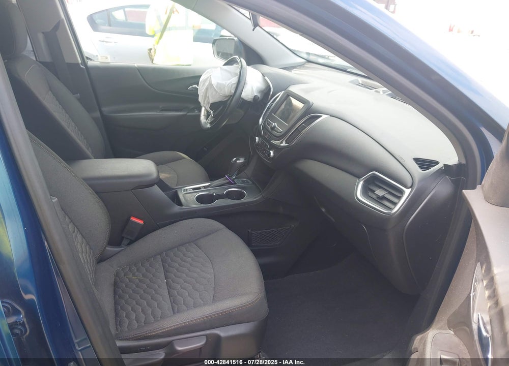 2019 CHEVROLET EQUINOX VIN: 2GNAXUEV1K6105899