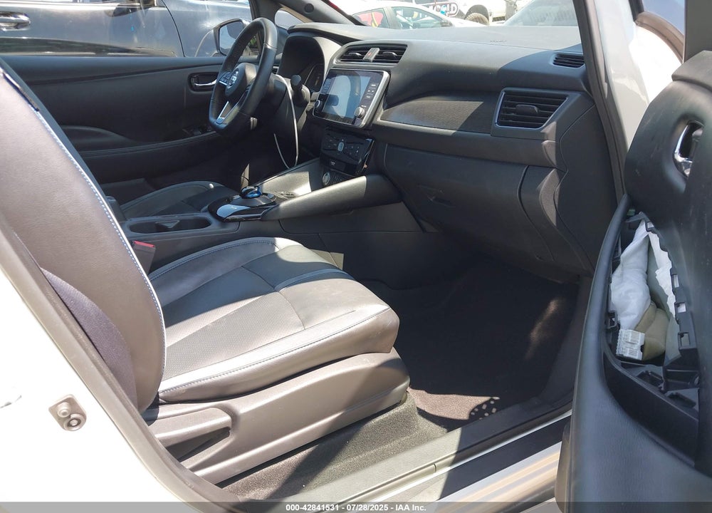 2020 NISSAN LEAF VIN: 1N4BZ1DP5LC304090