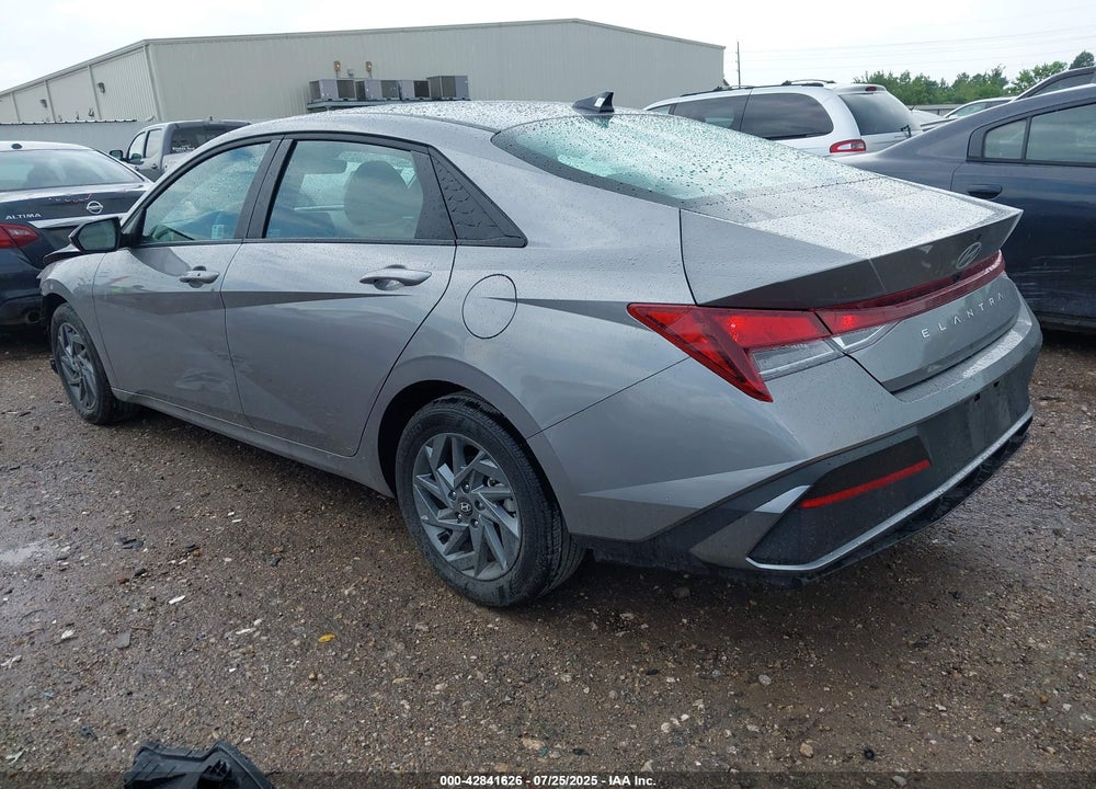 2024 HYUNDAI ELANTRA VIN: KMHLM4DG0RU844976