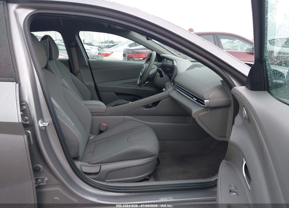 2024 HYUNDAI ELANTRA VIN: KMHLM4DG0RU844976