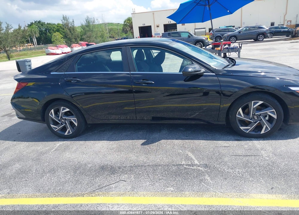 2025 HYUNDAI ELANTRA VIN: KMHLS4DG3SU884271