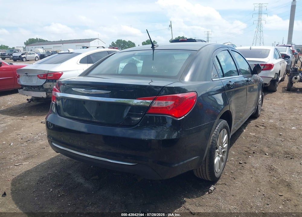 2014 CHRYSLER 200 VIN: 1C3CCBAB0EN206997
