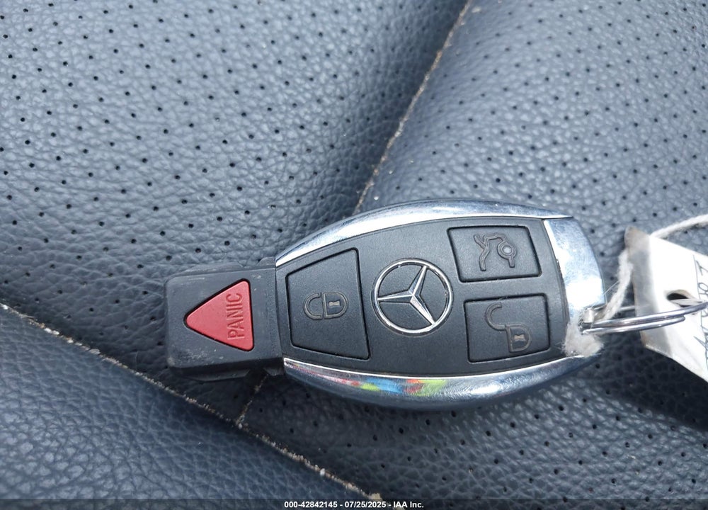 2010 MERCEDES-BENZ C CLASS VIN: WDDGF8BB6AR115845