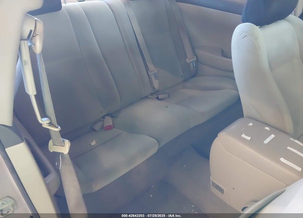 2005 TOYOTA CAMRY SOLARA SE V6 VIN: 4T1CA38P25U052268