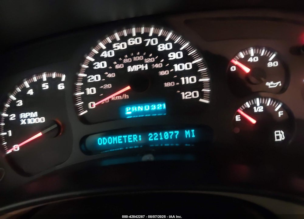 2003 CHEVROLET TAHOE LS VIN: 1GNEK13Z13J227882