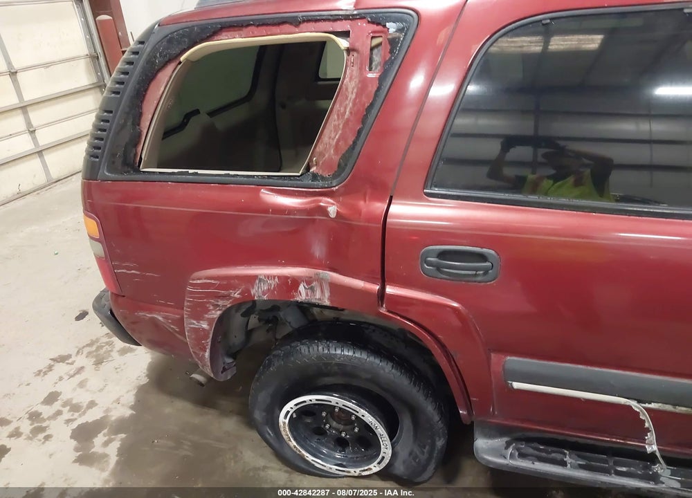 2003 CHEVROLET TAHOE LS VIN: 1GNEK13Z13J227882