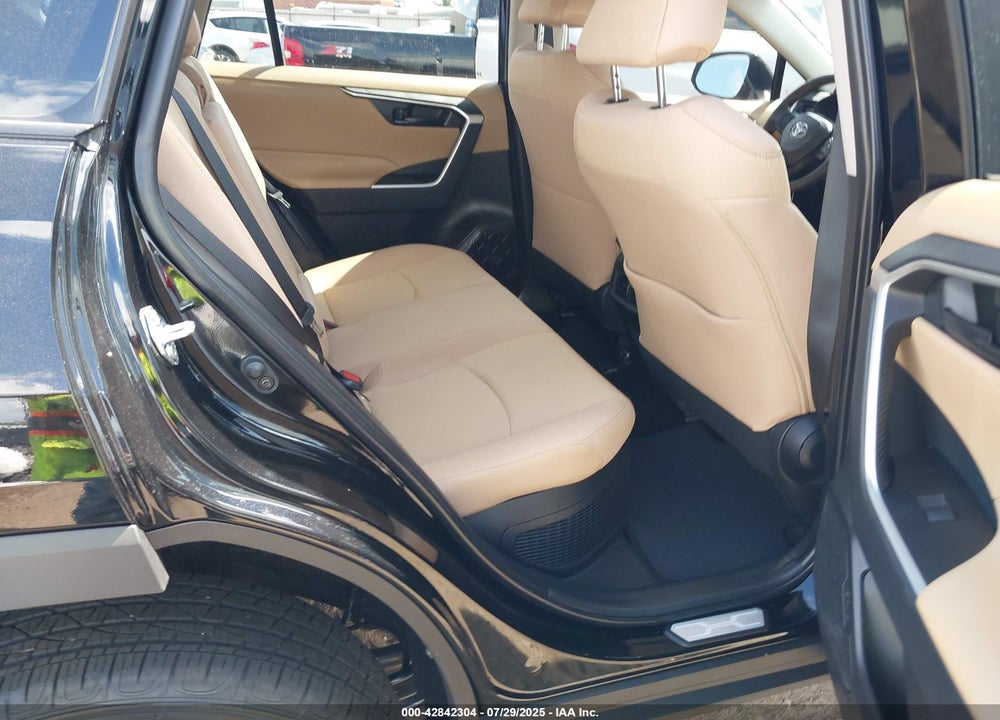 2025 TOYOTA RAV4 HYBRID VIN: 4T3LWRFVXSU191752