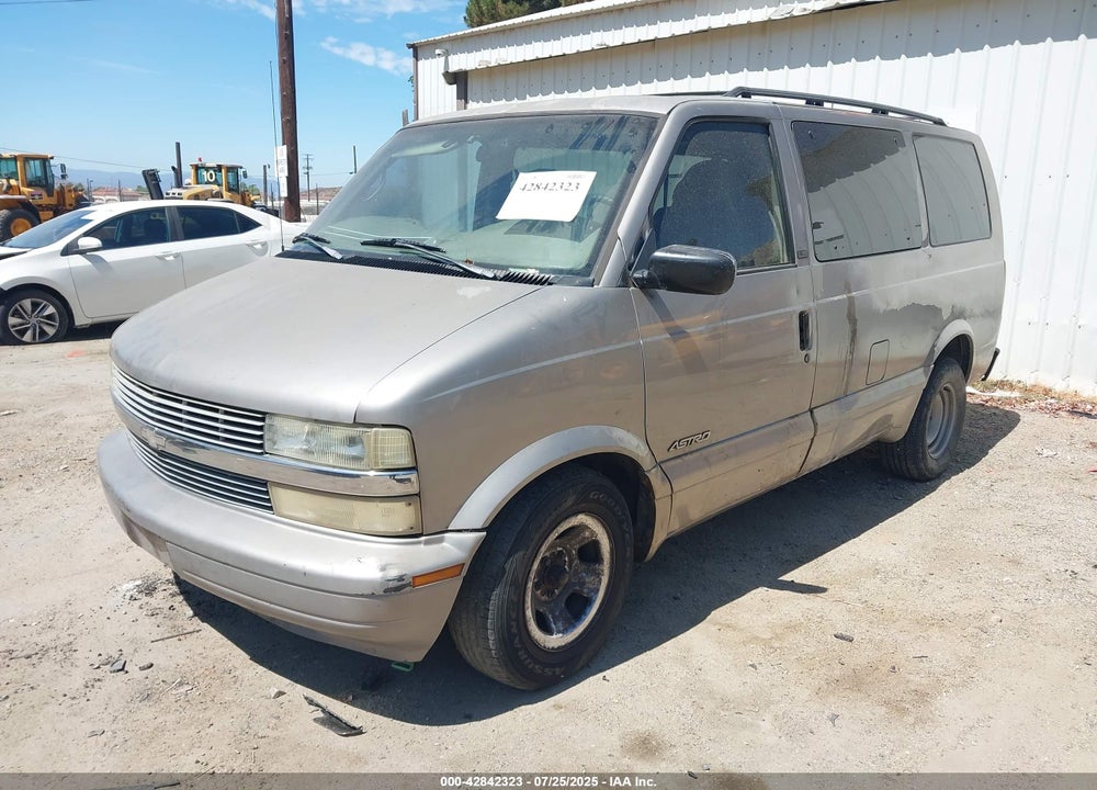 2002 CHEVROLET ASTRO LS VIN: 1GNDM19X72B148768