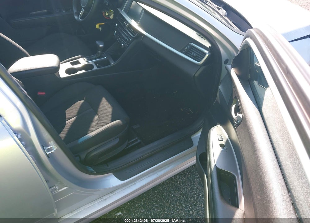 2020 KIA OPTIMA VIN: 5XXGT4L33LG386337