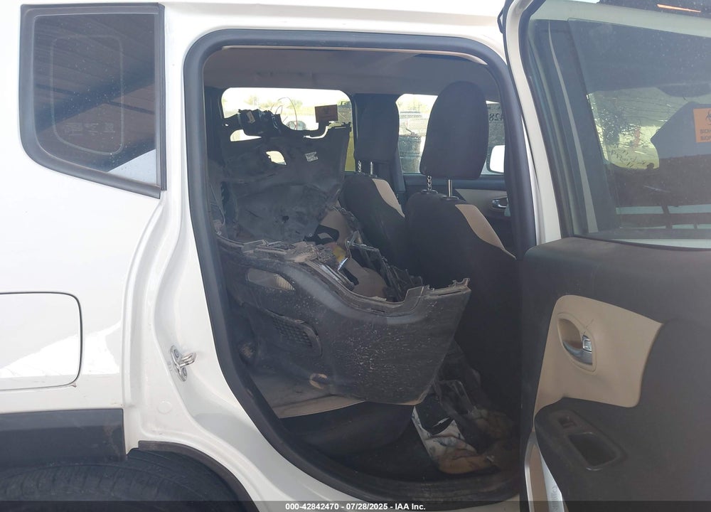 2015 JEEP RENEGADE VIN: ZACCJAAT9FPC11399