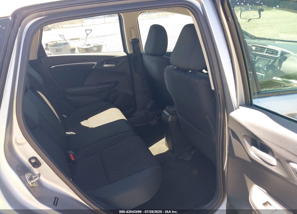 2017 HONDA FIT VIN: 3HGGK5H53HM705892