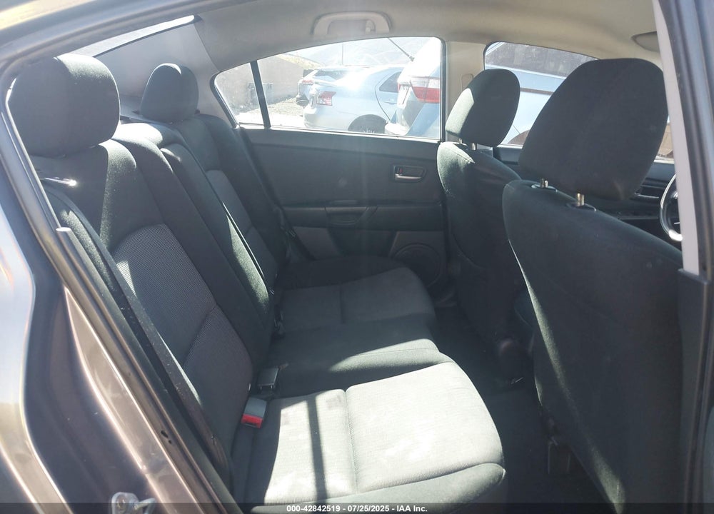 2007 MAZDA 3 VIN: JM1BK12G671632993