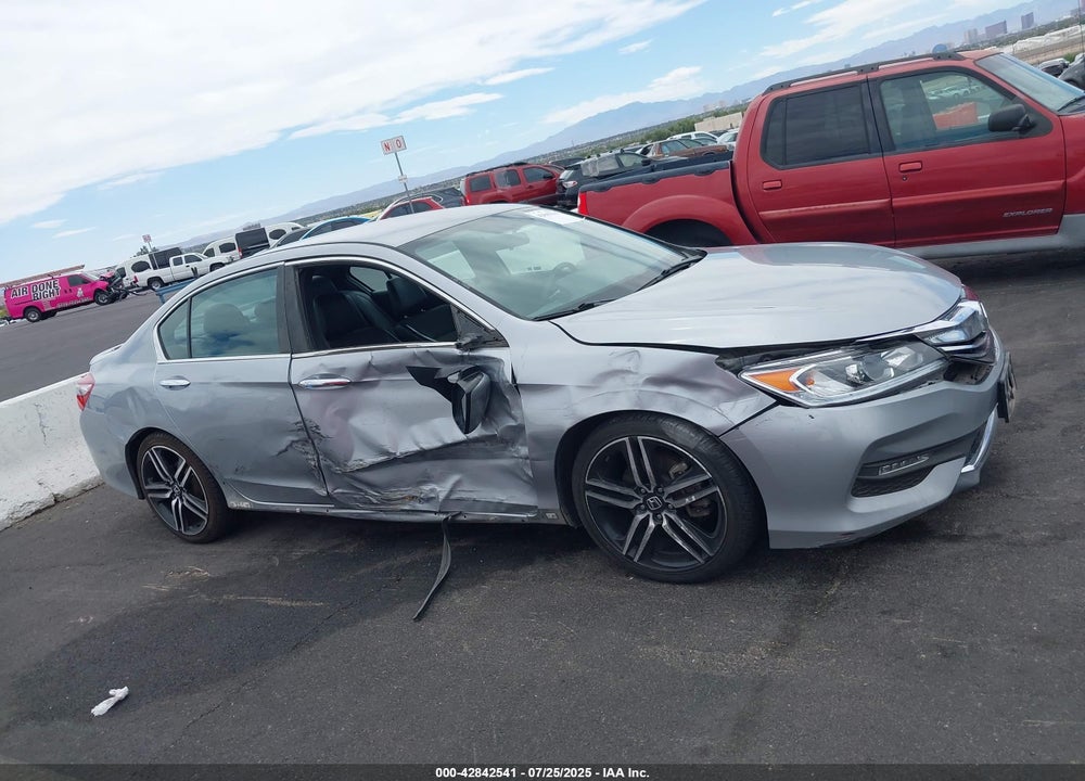2017 HONDA ACCORD VIN: 1HGCR2F59HA061579