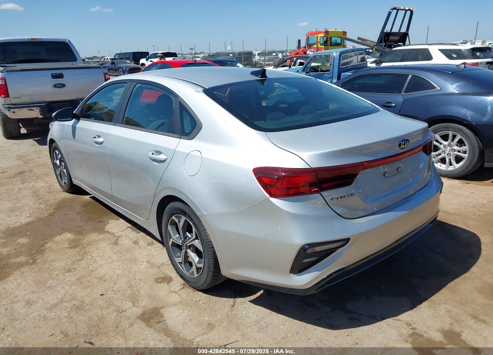 2019 KIA FORTE VIN: 3KPF24AD2KE132331