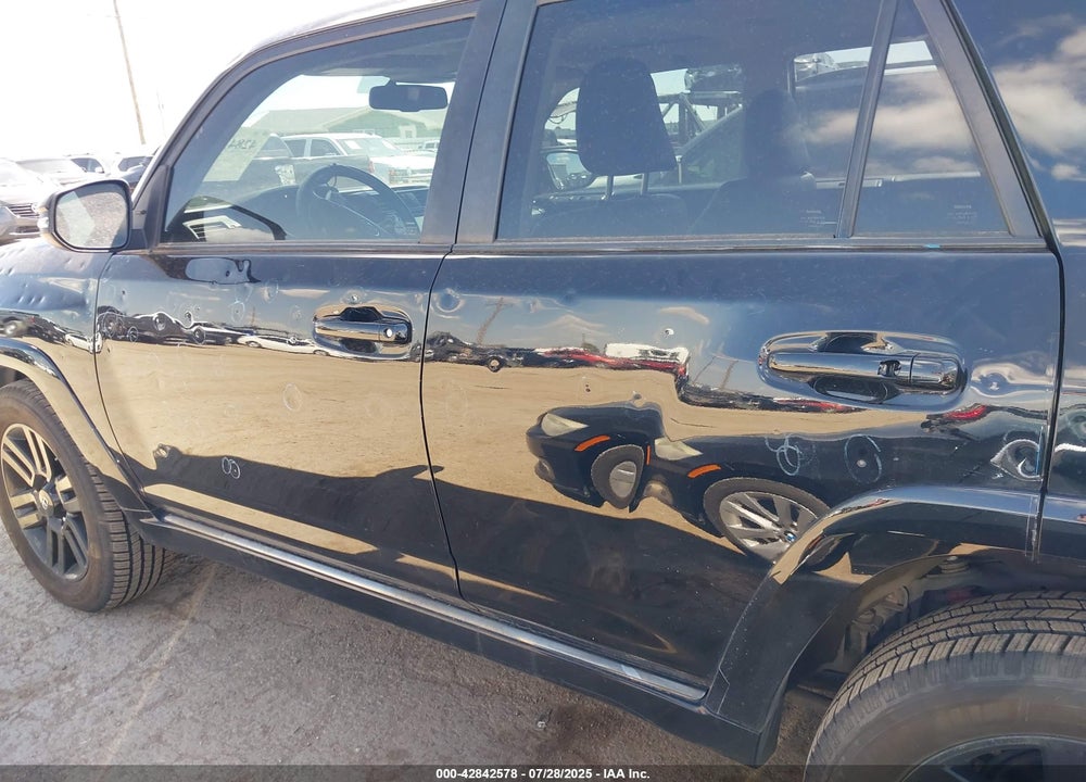 2019 TOYOTA 4RUNNER VIN: JTEBU5JR2K5700076