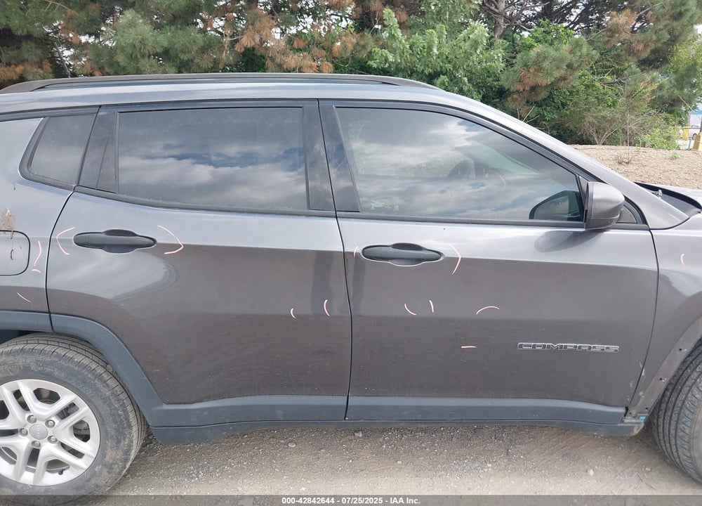 2018 JEEP COMPASS SPORT FWD VIN: 3C4NJCAB5JT124631