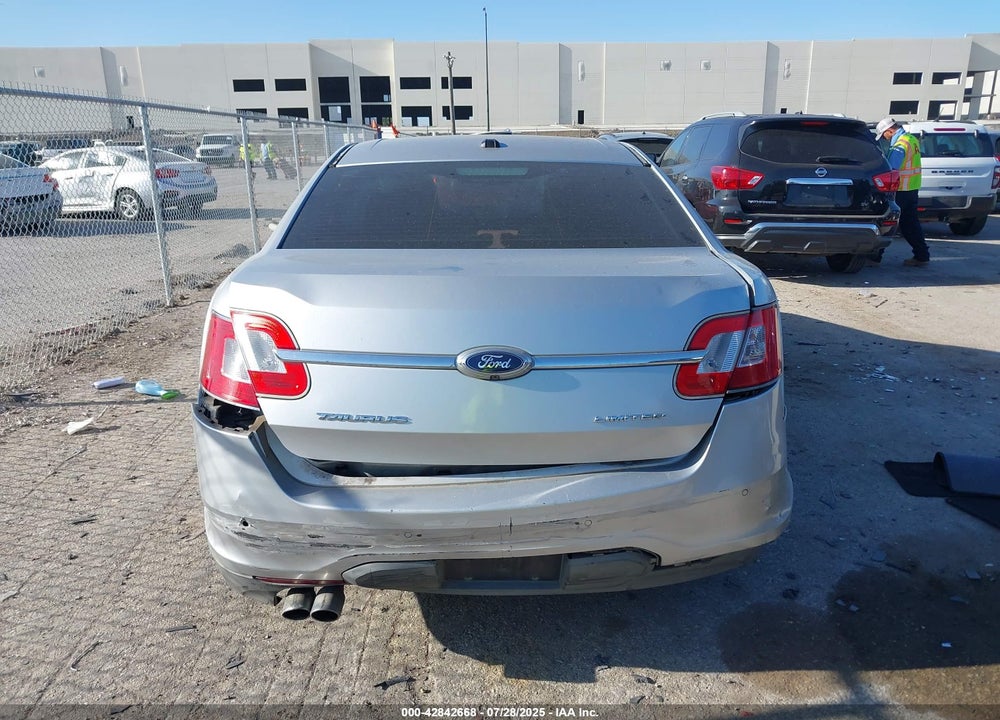 2011 FORD TAURUS VIN: 1FAHP2FW5BG120625
