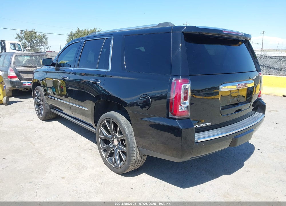 2015 GMC YUKON DENALI VIN: 1GKS2CKJ8FR289759