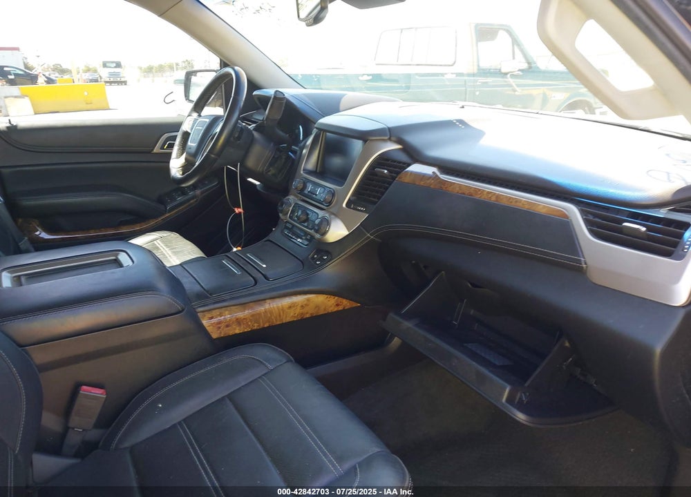 2015 GMC YUKON DENALI VIN: 1GKS2CKJ8FR289759